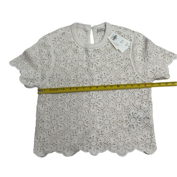 ABERCROMBIE AND FITCH Crochet-Style‎ Floral Lace Tee, Size XSMALL - Picture 5 of 13